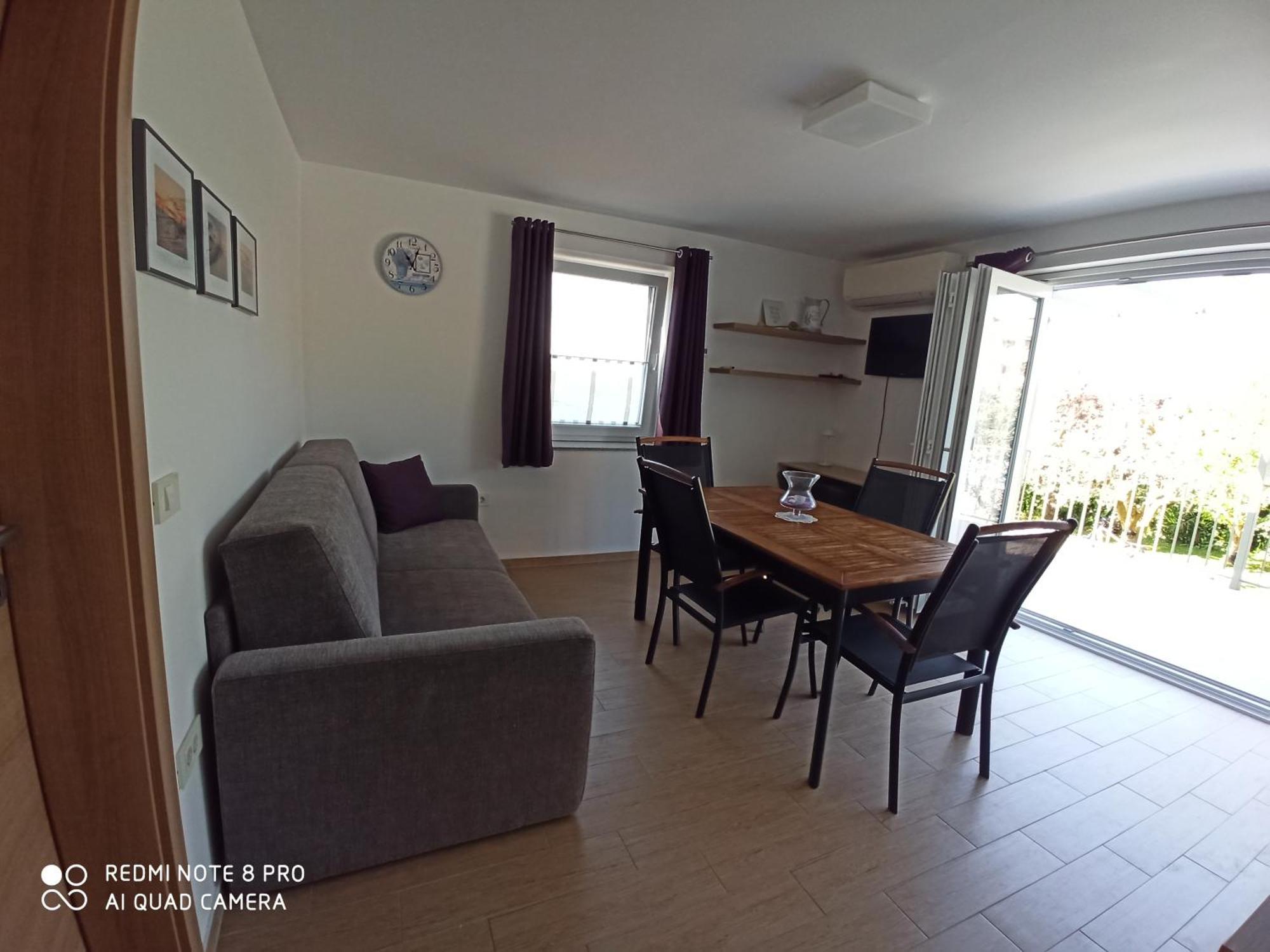 Summer Delight Apartments ซาวูดริยา ภายนอก รูปภาพ
