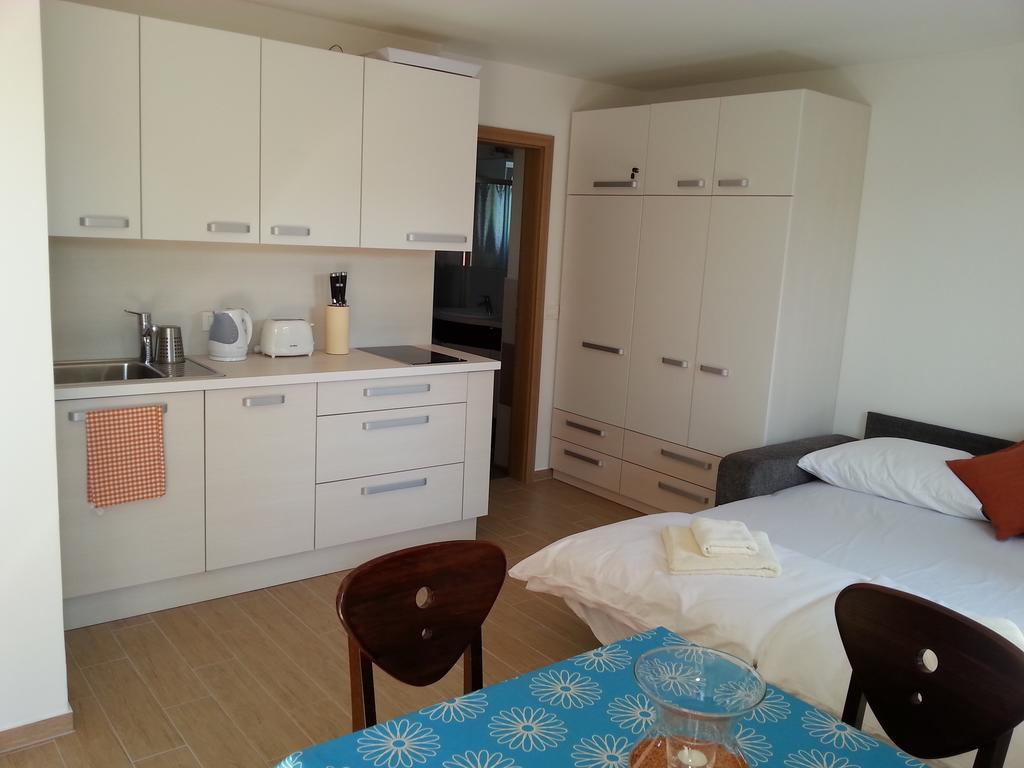 Summer Delight Apartments ซาวูดริยา ภายนอก รูปภาพ