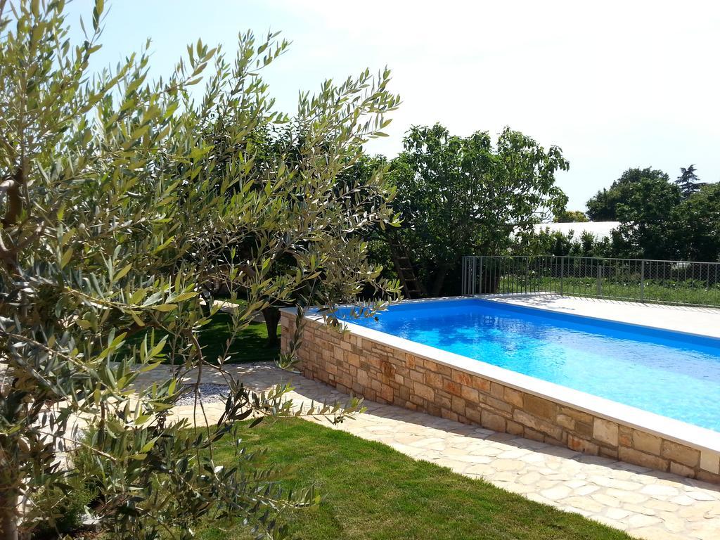 Summer Delight Apartments ซาวูดริยา ภายนอก รูปภาพ