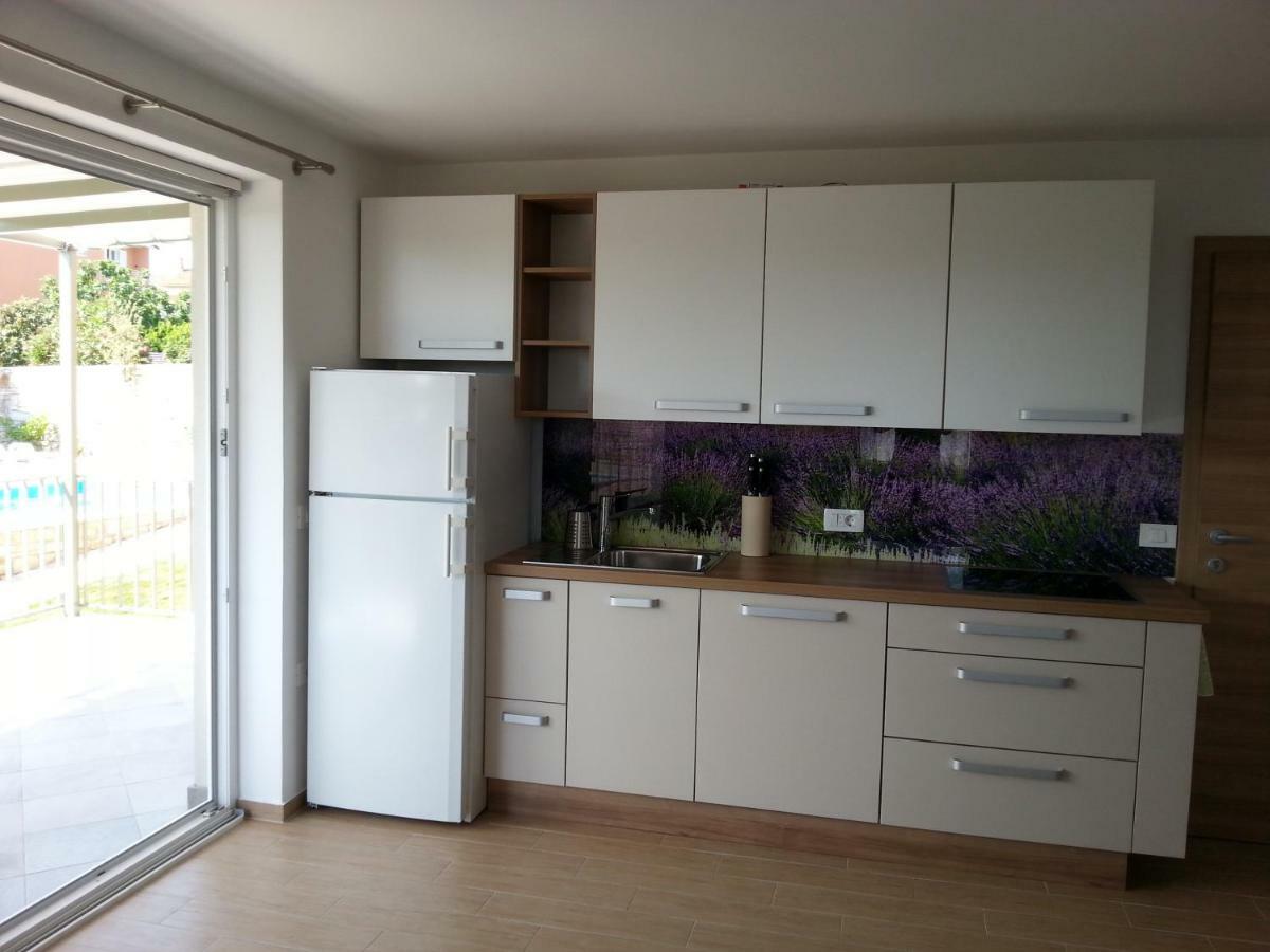 Summer Delight Apartments ซาวูดริยา ภายนอก รูปภาพ