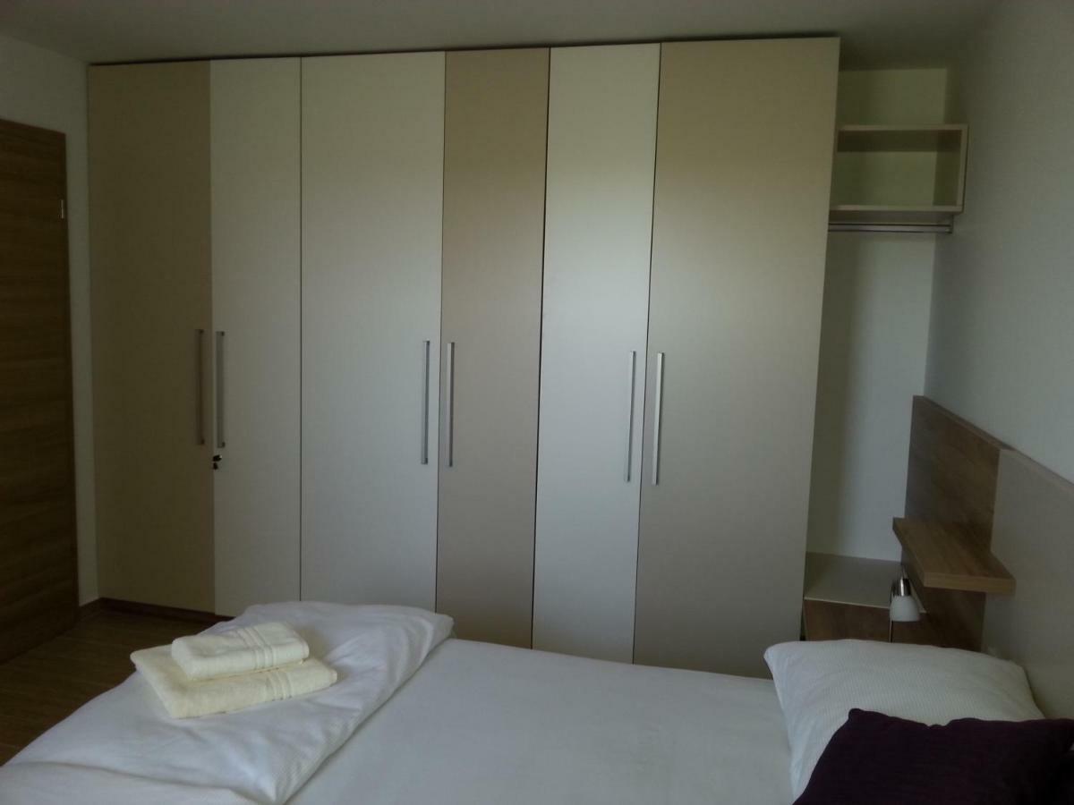 Summer Delight Apartments ซาวูดริยา ภายนอก รูปภาพ