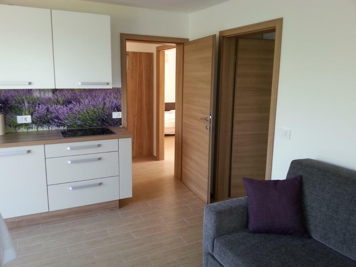 Summer Delight Apartments ซาวูดริยา ภายนอก รูปภาพ